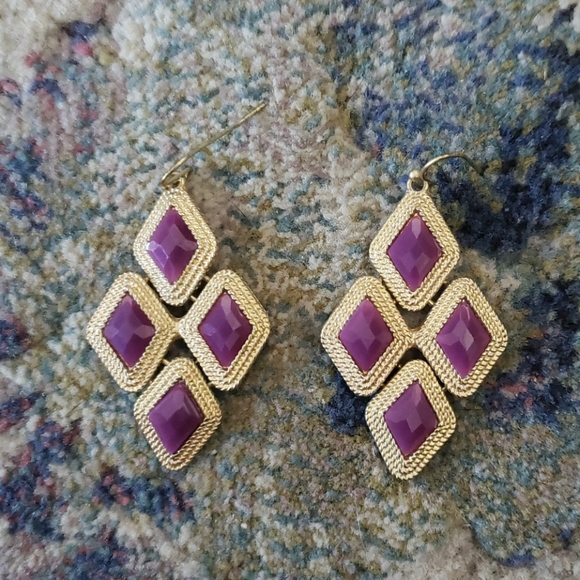 Purple stoned earrings - Picture 1 of 4